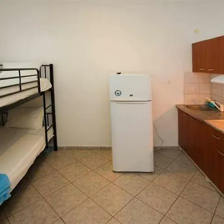 Vangelis Ξενοδοχείο με διαμερίσματα 3*